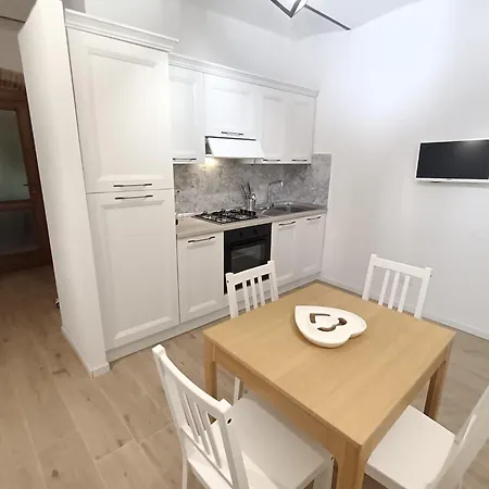 Al Civico 21 * קסטל די סנגרו